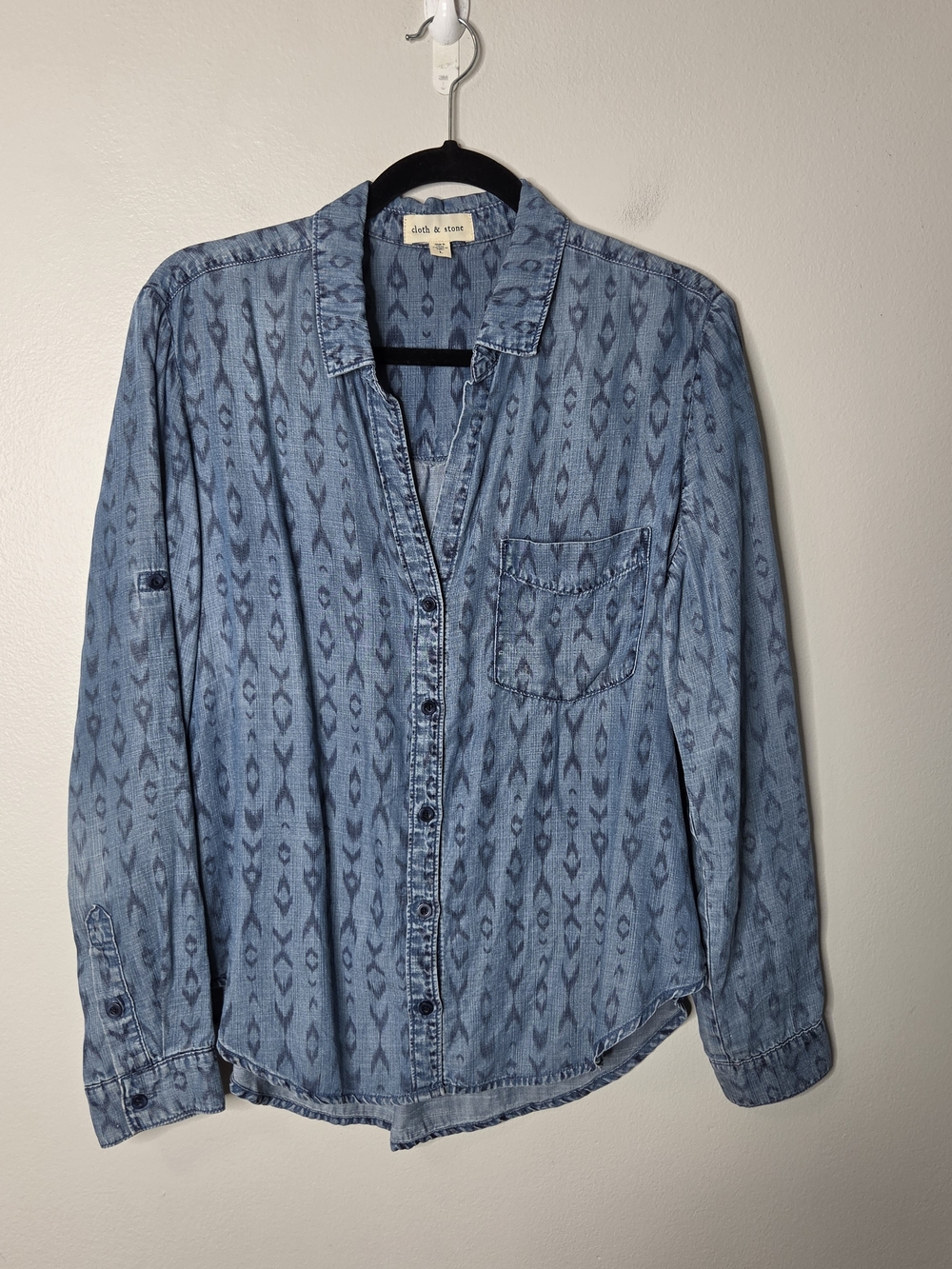 Cloth & Stone Chambray Printed Long Sleeve Roll Tab Shirt